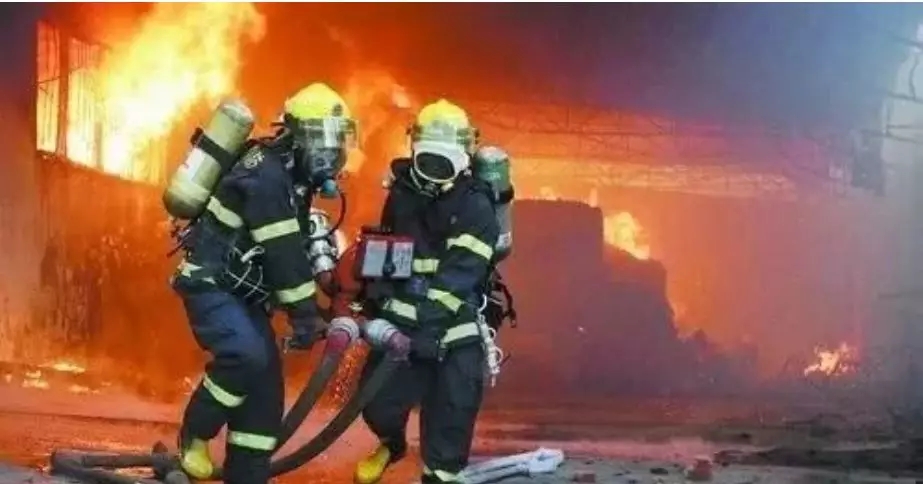 復(fù)工之際多家工廠發(fā)生爆炸事故，如何提升安全生產(chǎn)水平？