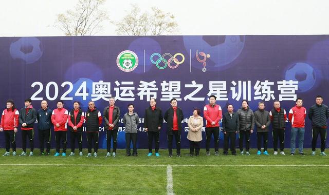 ”在分析詹周氏这个人物时，章子怡提到，她的反抗不是出于恨意，是被逼上绝路的唯一出口。