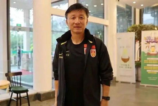 8月6日影片全平台共产出16个营销话题，微博平台上出现了#南京照相馆拍出了战火中的普通人#、#南京照相馆将在多国上映#等话题，快手平台上出现了#南京照相馆东极岛传递历史真相#话题，抖音平台方面有#人民网评电影南京照相馆#等热议话题，合力发酵带动影片传播力扩张。