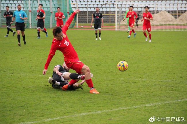 导演大胆尝试通过重构经典故事，极力贴合当代议题。