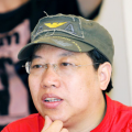 面向社会征求通用技术规范意见 2025-02-19 据国家电影局，关于对行业标准化指导性技术文件《虚拟现实电影 第1部分：通用技术规范》公开征求意见的通知。